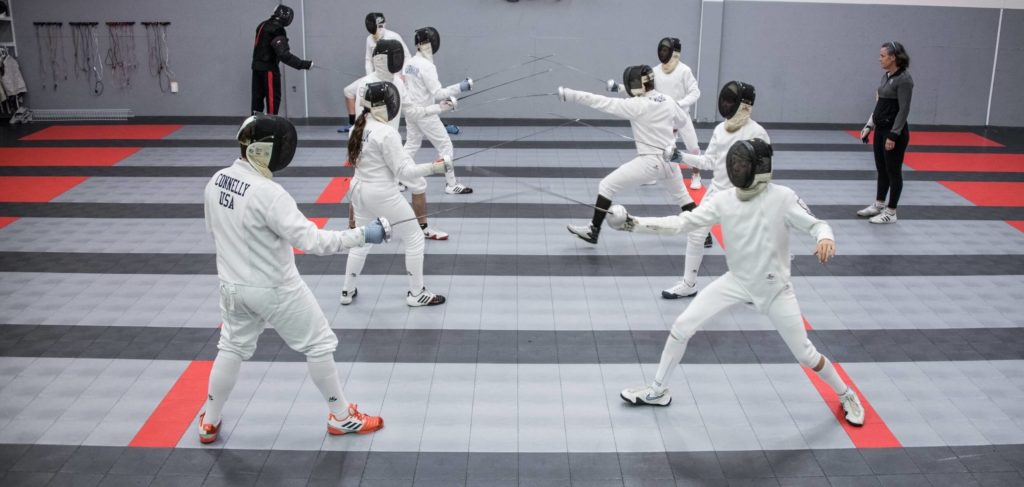 How to Play Fencing Sport