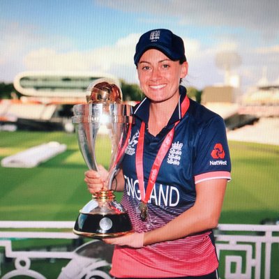 Top 10 Most Beautiful Female Cricketers - 10 Most Gorgeous Female Cricketers - We will take you a list of the top 10 most attractive women cricketers in the world right now in this article.