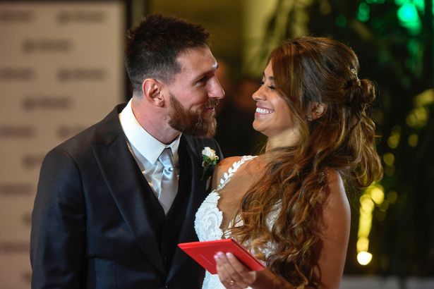 messi with his wife