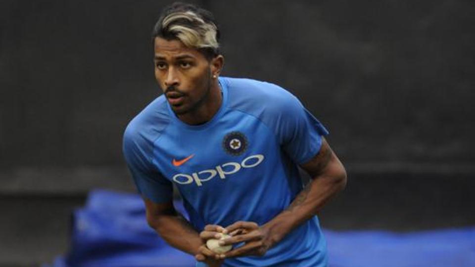 Hardik Pandya bowling style