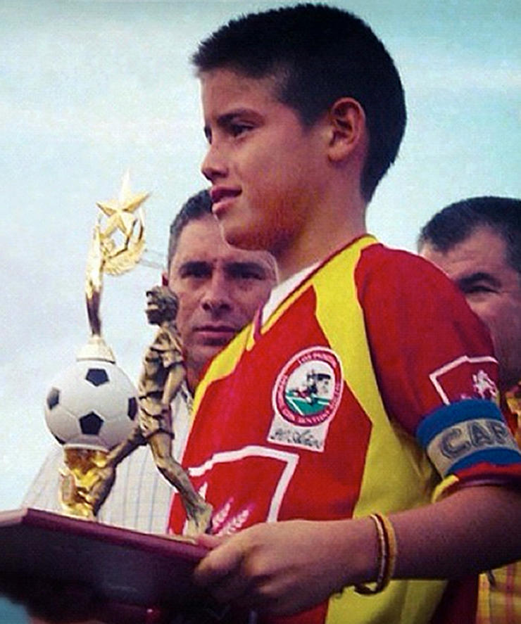 james rodriguez childhood photos